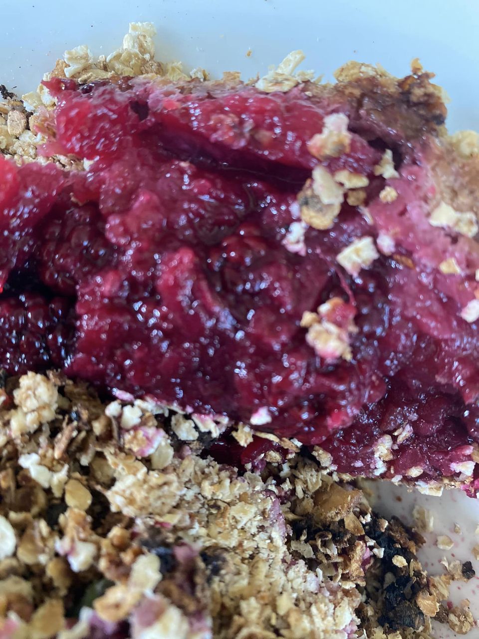 Apple and berry oat&nbsp;crumble